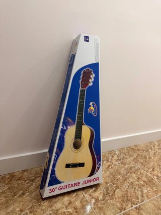 Guitarra Junior 30 con funda