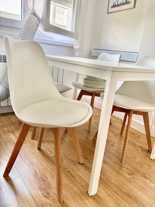 Mesa y 4 Sillas Comedor Blanco/Madera