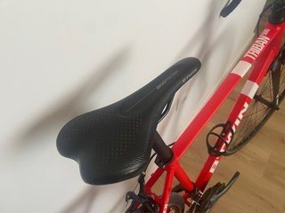 Bicicleta de carretera Btwin Roja