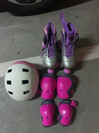 Patines 4 ruedas morados y plateados
