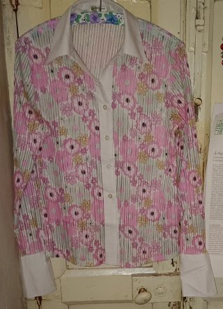 Abbigliamento per info chiedete pure