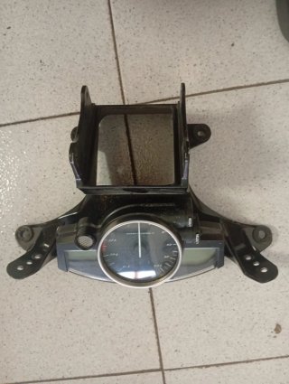 Cuenta km Kawasaki Z800e