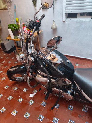 Suzuki Intruder 250cc