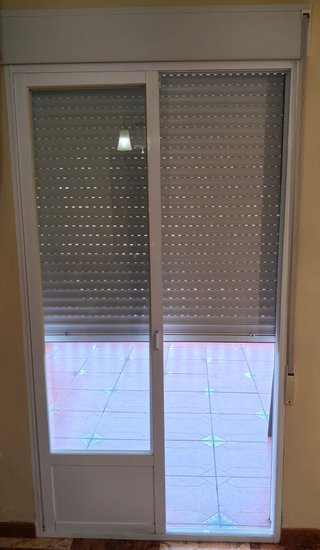 Puertas correderas aluminio balcón/terraza