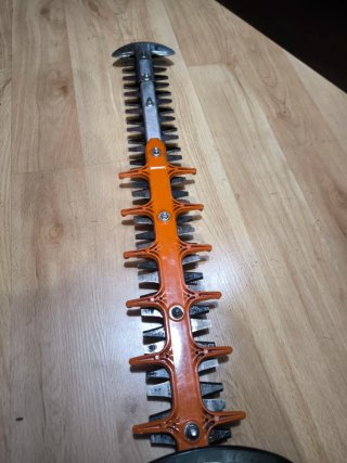 Cortasetos Stihl HSA 130R (sin cargador ni bat)