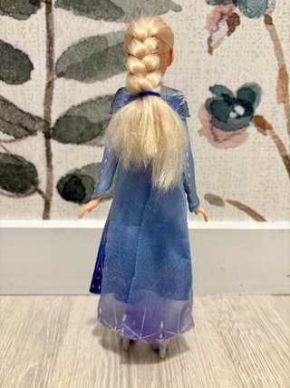 Elsa Frozen 2 original Disney