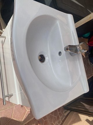 Mueble Lavabo Blanco con Toallero