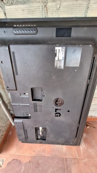 Pantallas y piezas de repuestos para televisores