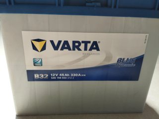 Batería Varta B32 12V 45Ah 330A