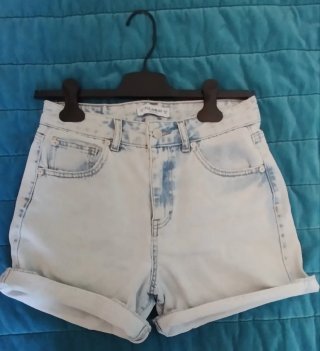 3 Shorts vaqueros tiro alto tallas 34 y 36.