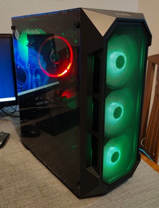 PC Gaming i5-8400 RX580 8GB 16GB SSD RGB Win11