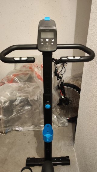 Bicicleta estática negra