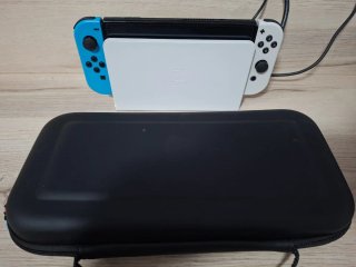 Nintendo Switch OLED Azul y Blanco