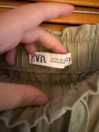 Pantalones chinos verde oliva