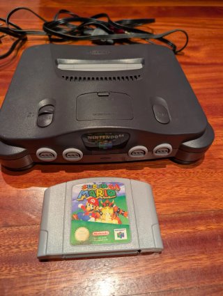 Nintendo 64 PAL + 3 mandos + Super Mario