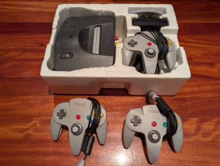 Nintendo 64 PAL + 3 mandos + Super Mario