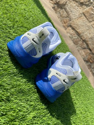 Nike ZoomX Vomero 18 - Azul/Blanco