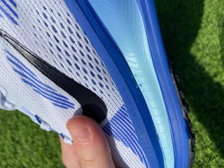 Nike ZoomX Vomero 18 - Azul/Blanco