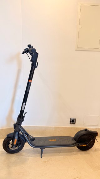 Patinete Ninebot F2 muy poco uso + Accesorios
