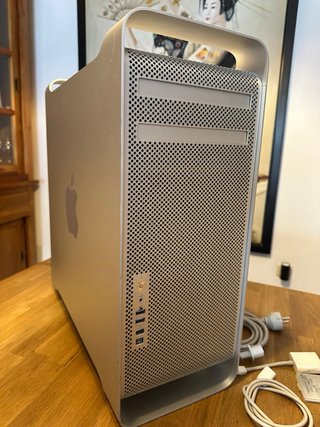 Mac Pro (2007) Apple Plata