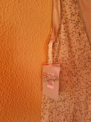 Vestido fiesta lentejuelas beige/dorado