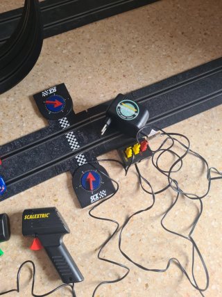 Scalextric Compact Loopinator
