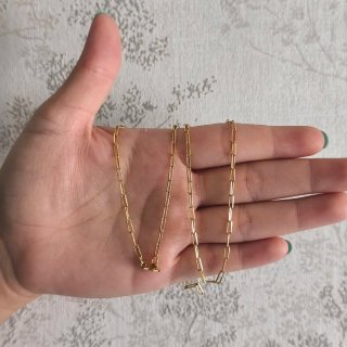 Cadena estilo paperclip  de oro 18k