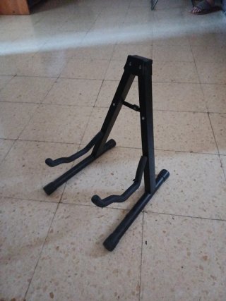 Soporte para guitarra negro