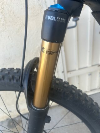 Bicicleta Eléctrica Cube