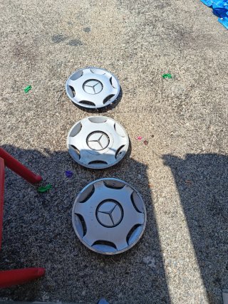 3 Tapacubos Mercedes 15"