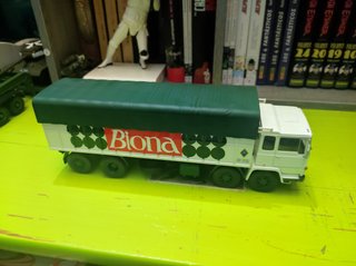 Camión Pegaso Biona 1/43