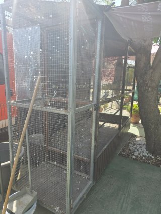 Jaula grande para pájaros
