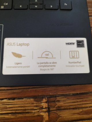 Asus VivoBook 14" (Impecable) -Ideal Casa/Estudiar
