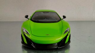 Autoart McLaren 675Lt Verde