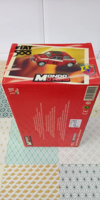 Maqueta coche Fiat Abarth 695 SS/Escala 1:18/500