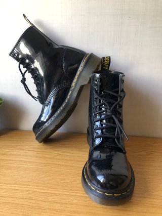 Botas Dr. Martens charol negras