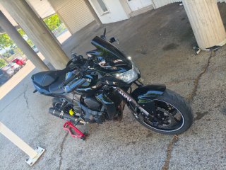 Kawasaki Z750