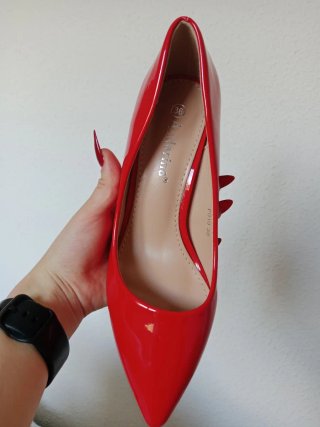 Tacones rojos charol talla 36