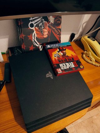 PS4 Pro + Red Dead Redemption 2 + Guía