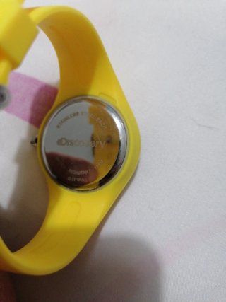 Reloj Discovery Amarillo Silicona Nuevo