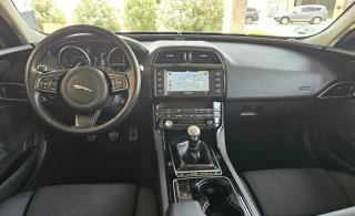 Jaguar XE 2018