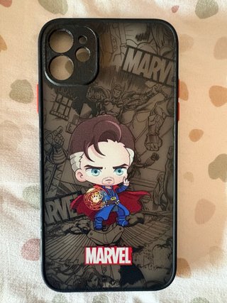 Funda móvil iPhone 11 Marvel Dr. Strange Chibi