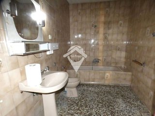 Casa en venta en Les Arenes - La Grípia  Can Montllor en Terrassa