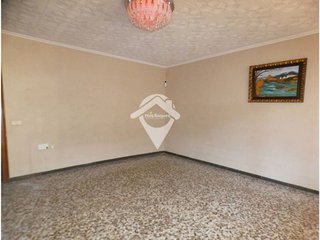 Casa en venta en Les Arenes - La Grípia  Can Montllor en Terrassa
