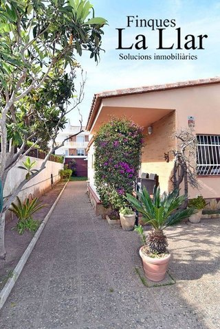 Chalet en venta en Can Bou en Castelldefels