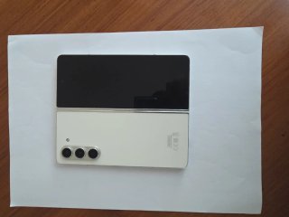 Samsung Galaxy Fold 5 con caja y factura