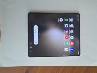 Samsung Galaxy Fold 5 con caja y factura