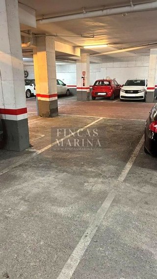 Garaje en venta en Centre en Hospitalet de Llobregat, L´