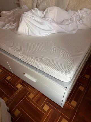 Cama Ikea y Colchón tamaño Matrimonial 1.40x2.00mt