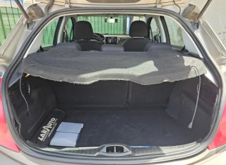 Peugeot 208 2012